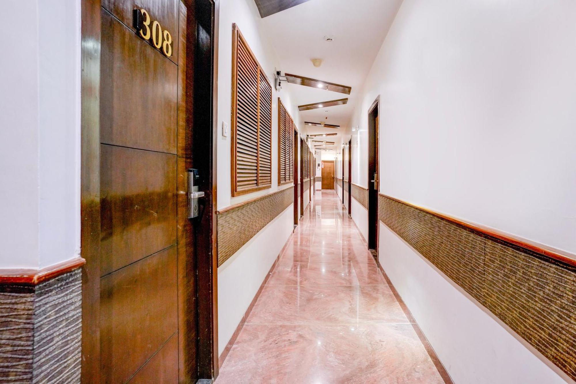 Hotel Le Western Andheri East Mumbai Exterior foto