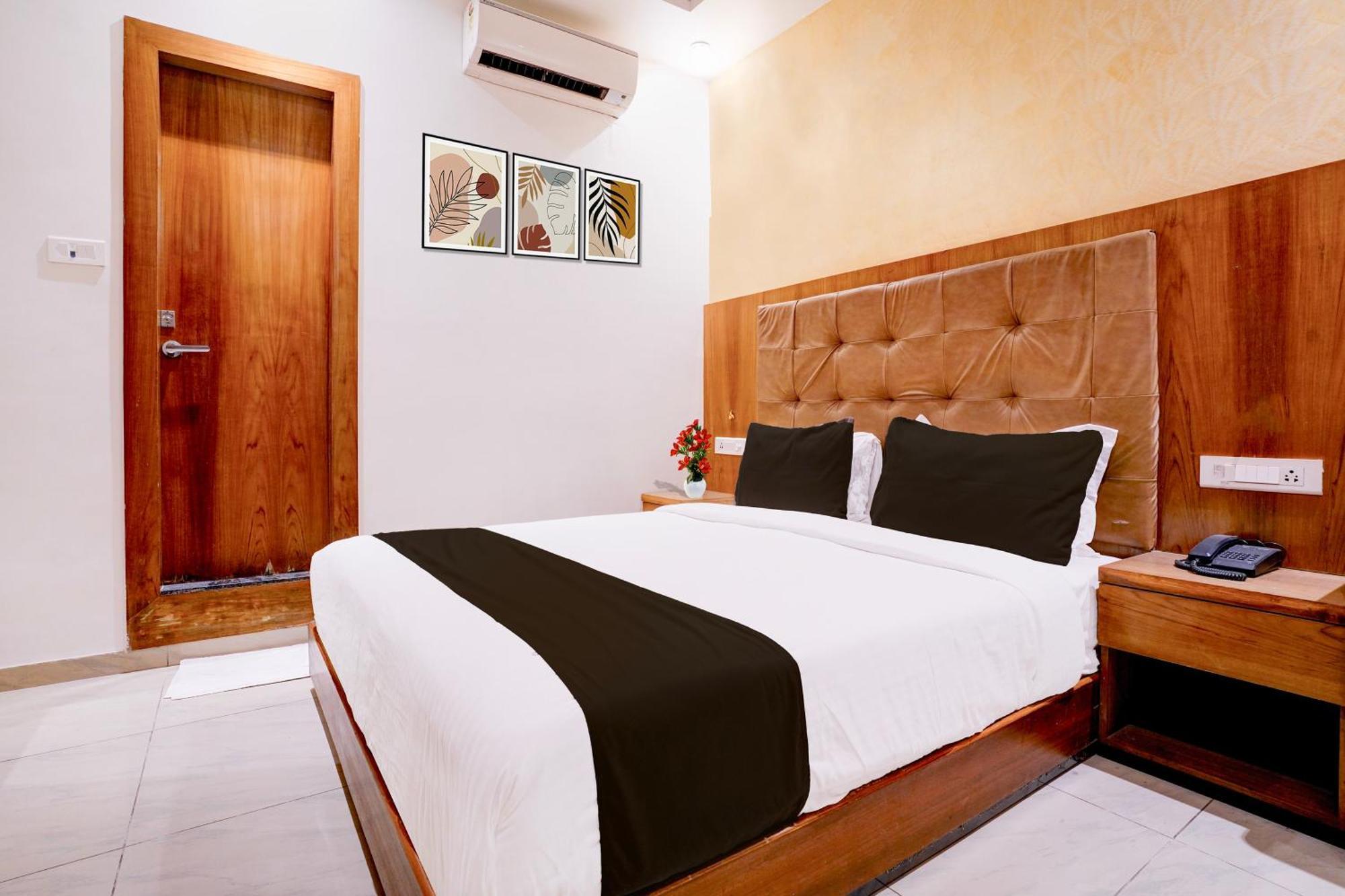 Hotel Le Western Andheri East Mumbai Exterior foto